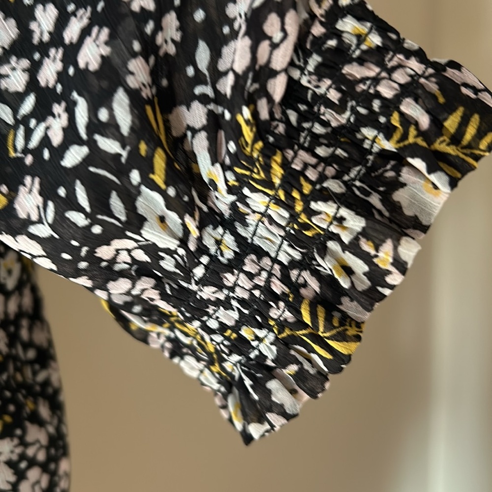Loft Blouse - Picture 3 of 3